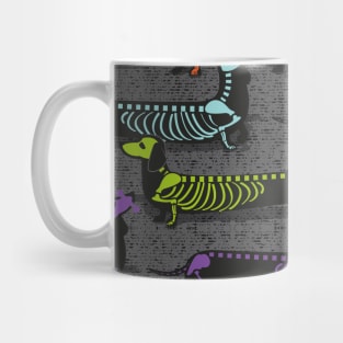 Spooktacular long dachshunds skeleton // dark grey background multicoloured dog bones Mug